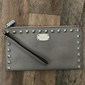 Michael Kors Studed Clutch in great condition